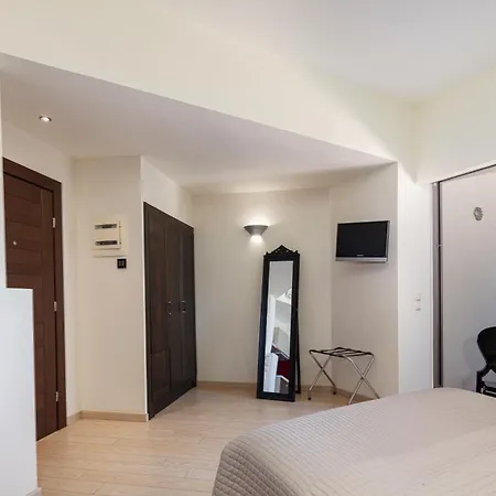 Steris Elegant & Aparthotel 3*