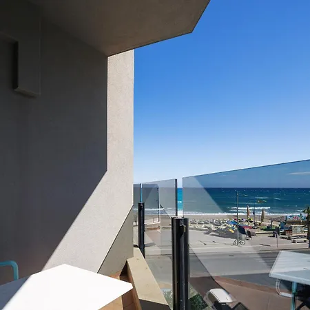 Steris Elegant & Aparthotel 3*