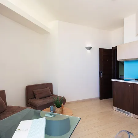 Steris Elegant & Aparthotel